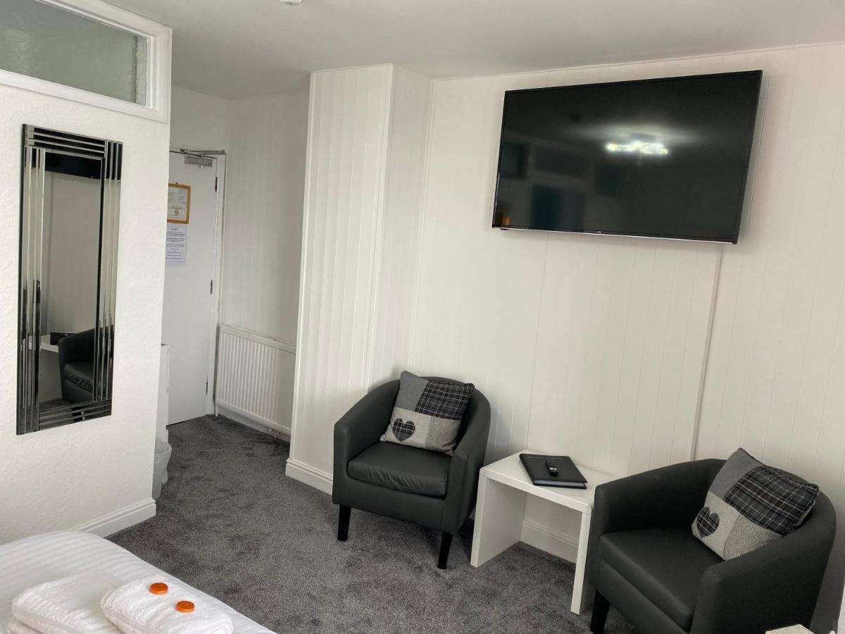 Marine View Guest House Скарборо Екстер'єр фото